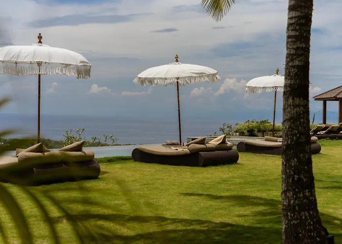 Uluwatu Sunset Hills