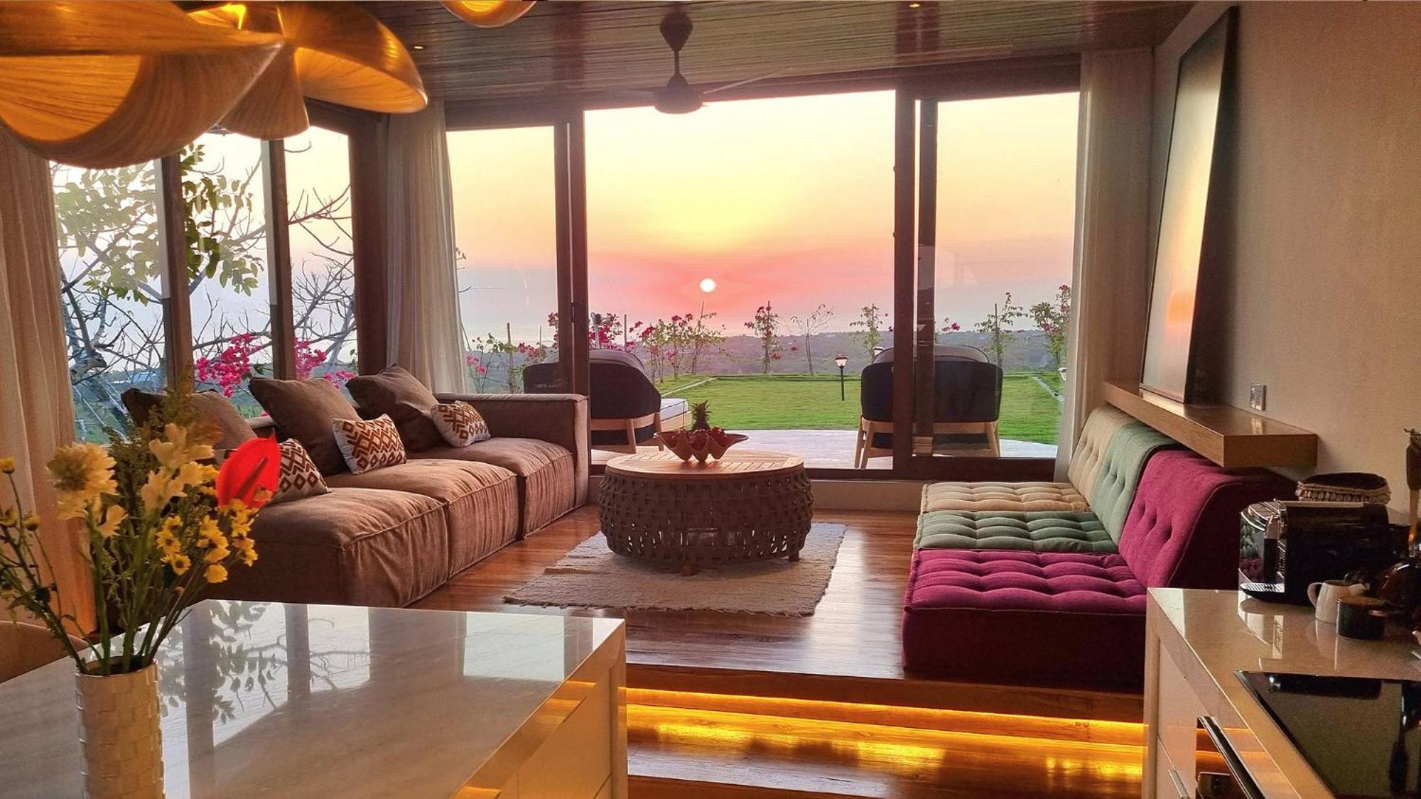 Sunset Hills *